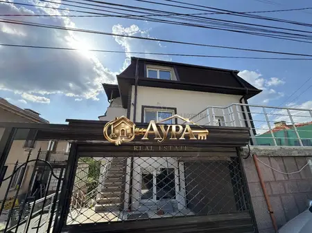 Къща пред АКТ 16 в кв. Дружба